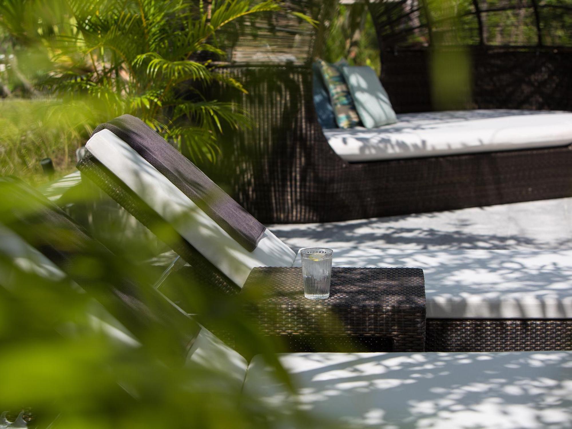Malaiwana Residences Nai Thon Beach Exterior photo